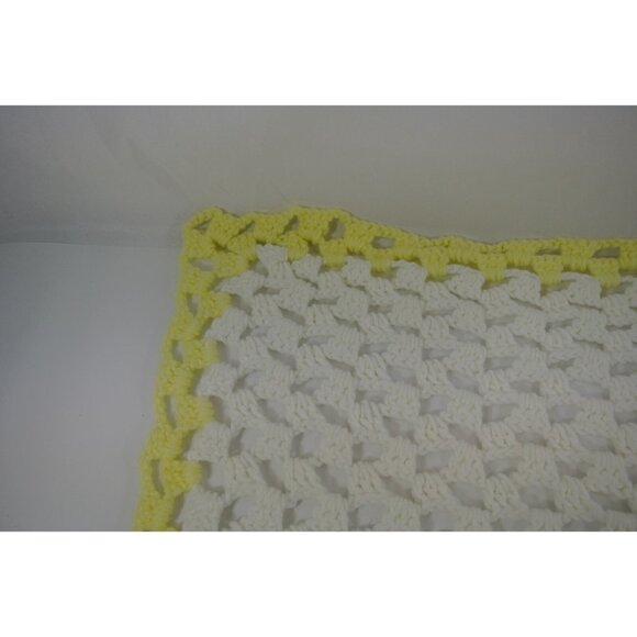 Knitted Baby Blanket Lot of 2 Handmade Crochet White & Yellow 32 x 28 & 43 x 34" - Picture 7 of 8